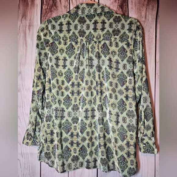 Soft Surroundings Green Patterned Velour Blouse Mother Of Pearl Buttons Petite S - Picture 7 of 7